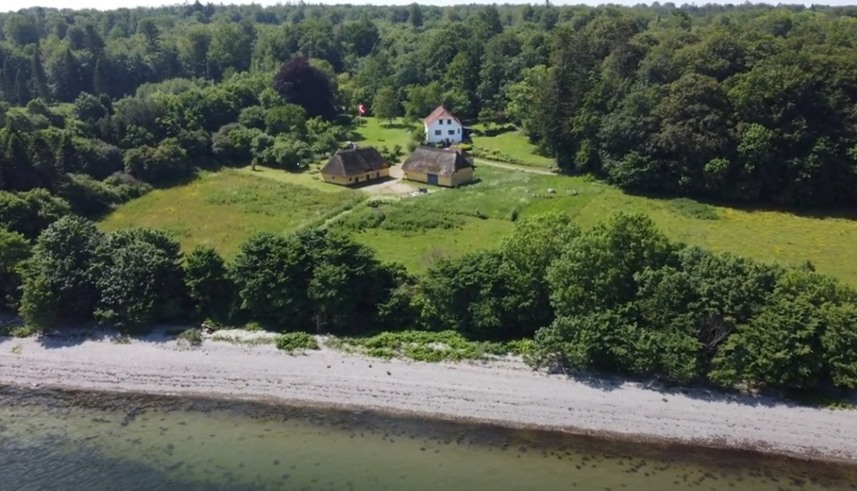 Den gamle skovriderbolig ejes af Skov- og Naturstyrelsen og drives af Foreningen Nygård.
